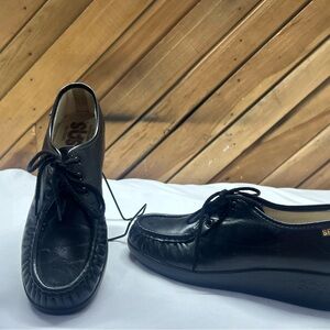SAS Men's Black Leather Oxfords